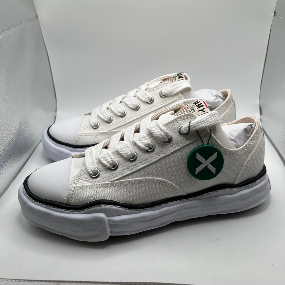 NWB MAISON MIHARA YASUHIRO
PETERSON LOW OG SOLE CANVAS SNEAKER - WHITE size 42 - Picture 6 of 12